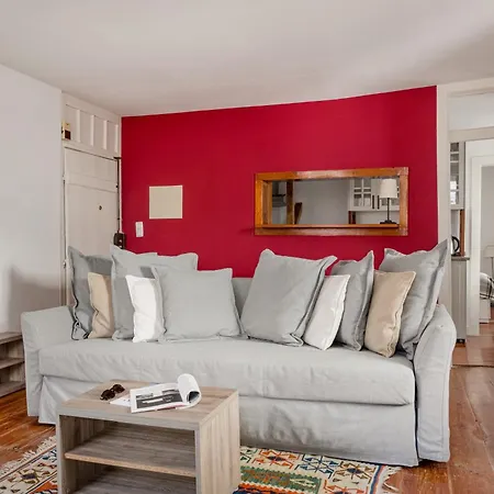 Cozy Nest In Santa Catarina Apartment Lisbon