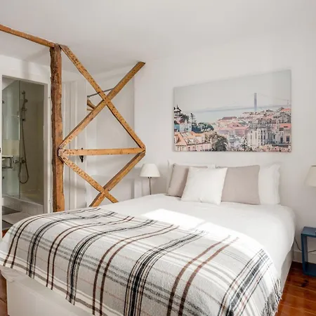 Cozy Nest In Santa Catarina * Lizbona