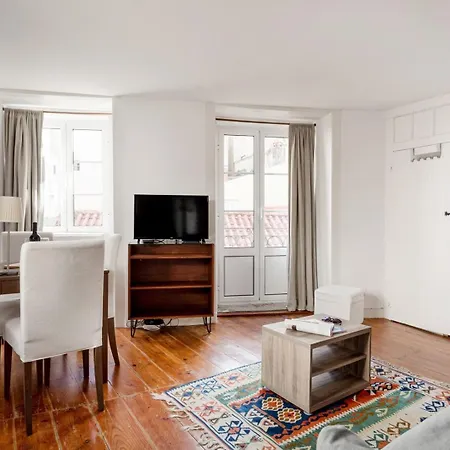 Cozy Nest In Santa Catarina Lisboa